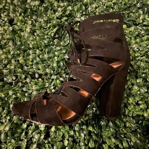 Women’s Size 6.5 Charlotte Russe Brand Heels